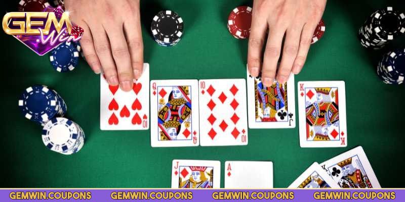 Giữ quân lớn cho cuối là cách “đánh úp” hiệu quả 